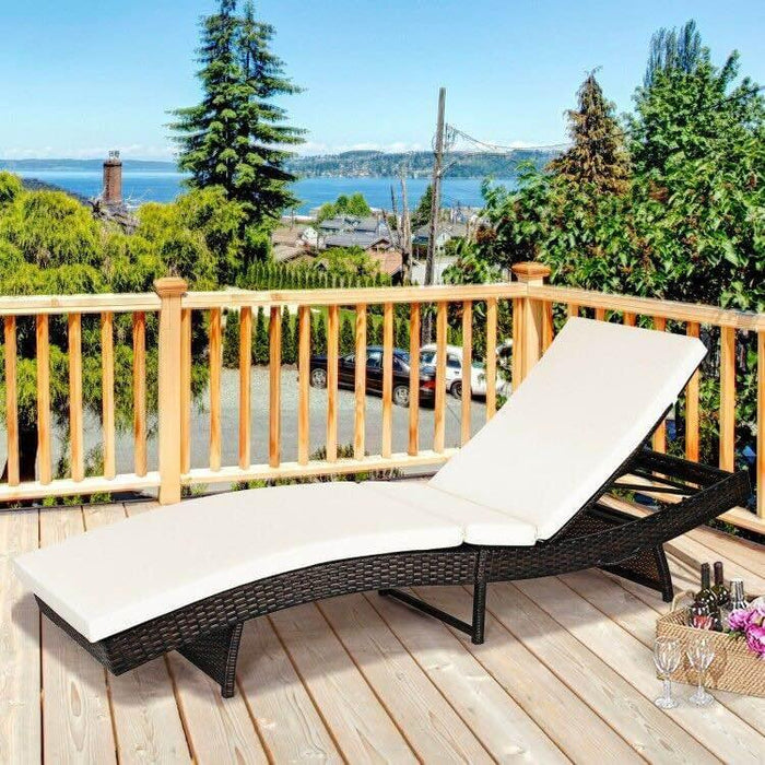 Outdoor Folding Chaise Lounge, Rattan Patio Lounge Chair with Removable Thick Cushion